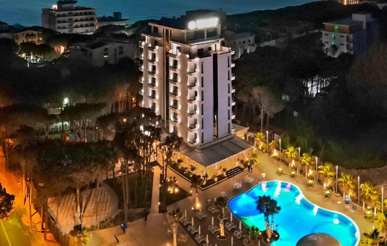 Hotel Henry Resort & Spa 4*, Durres